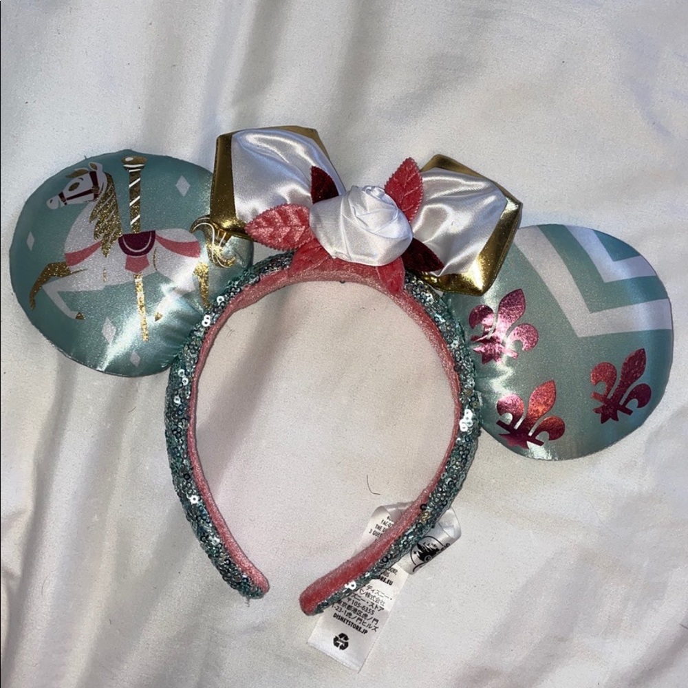 MMMA CAROUSEL EARS
